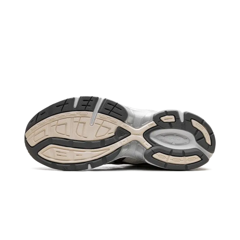 Asics Gel 1130 WMNS Cream Reddish Brown Womens