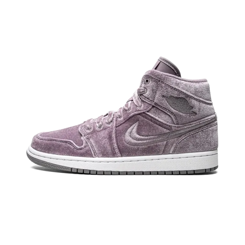 Jordan AIR JORDAN 1 MID SE WMNS Purple Velvet Womens
