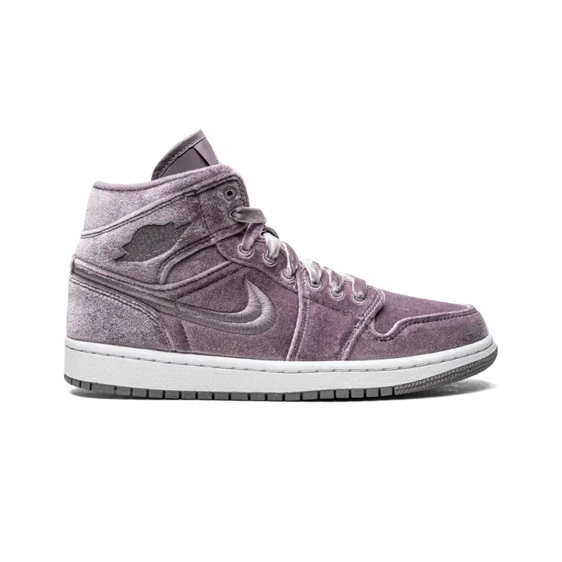 Jordan AIR JORDAN 1 MID SE WMNS Purple Velvet Womens