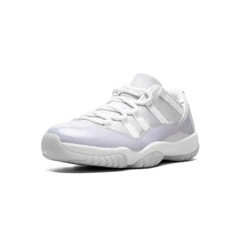 Jordan AIR JORDAN 11 LOW WMNS Pure Violet Womens