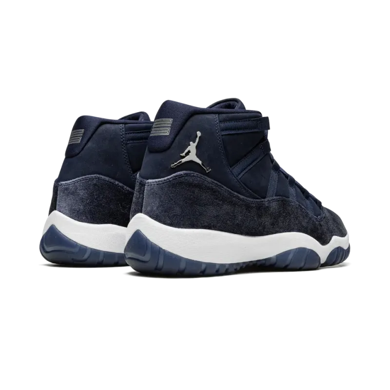 Jordan AIR JORDAN 11 VELVET WMNS Midnight Navy Womens