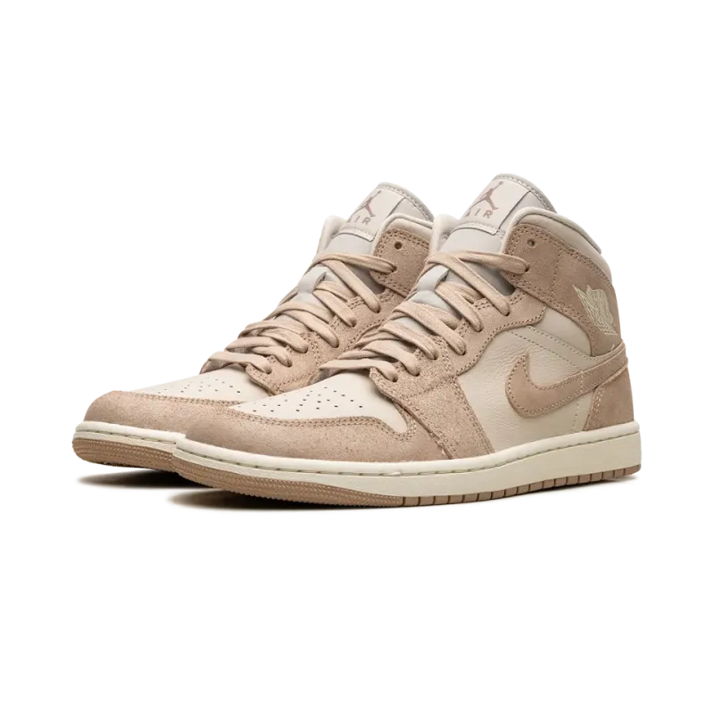 Jordan AIR JORDAN 1 MID SE WMNS Legend Light Brown Womens