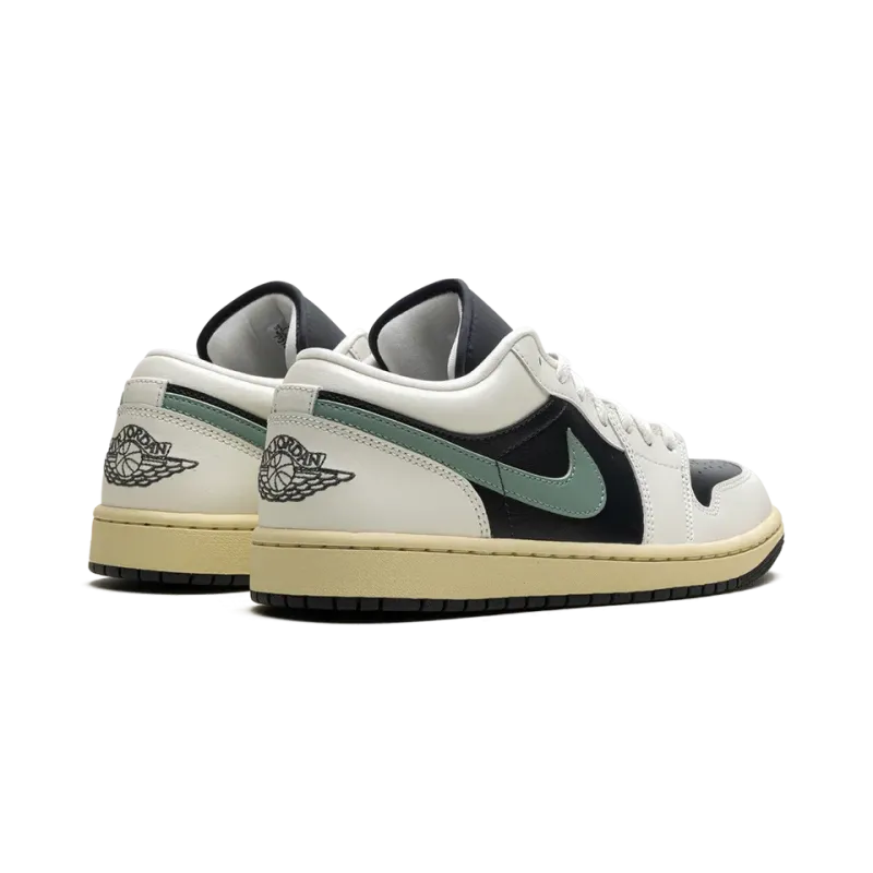 Jordan Air Jordan 1 Low WMNS Jade Smoke Womens