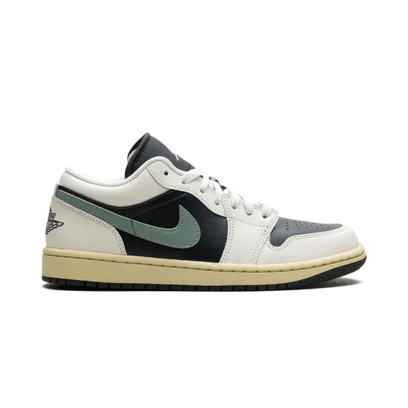 Jordan Air Jordan 1 Low WMNS Jade Smoke Womens