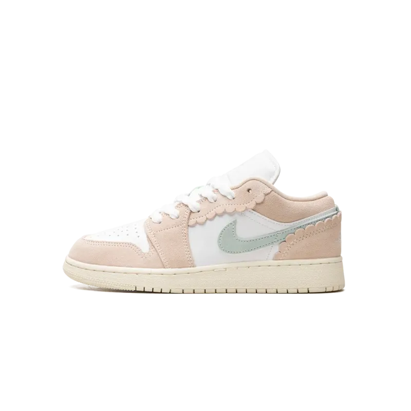 Jordan Air Jordan 1 Low SE GS Guava Ice Grade School