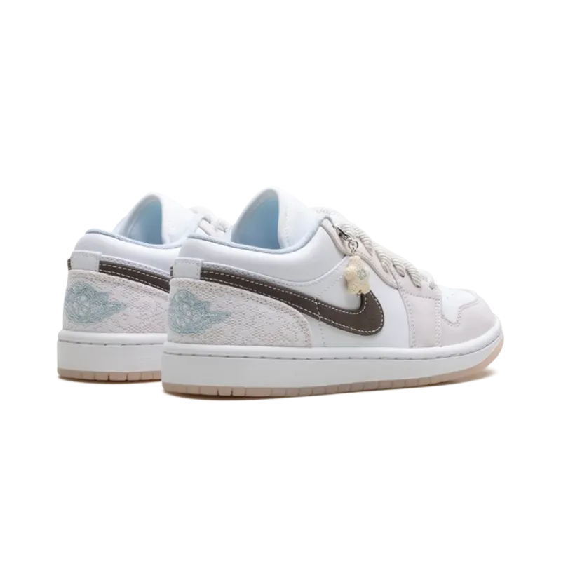 Jordan Jordan 1 Low WMNS Coral Womens