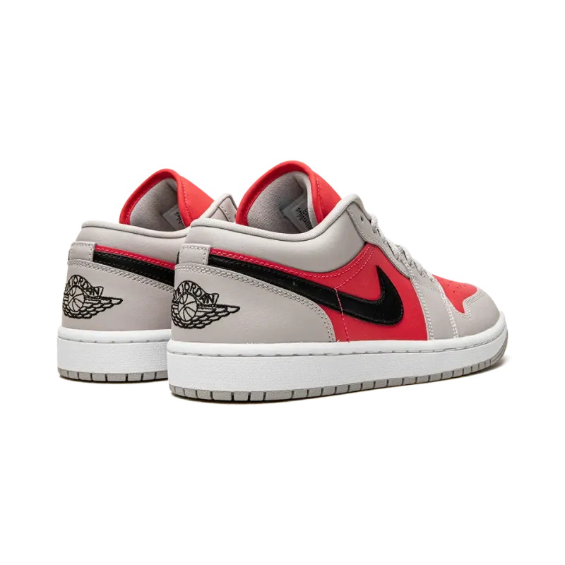 Jordan AIR JORDAN 1 LO WMNS Light Iron Ore / Siren Red Womens