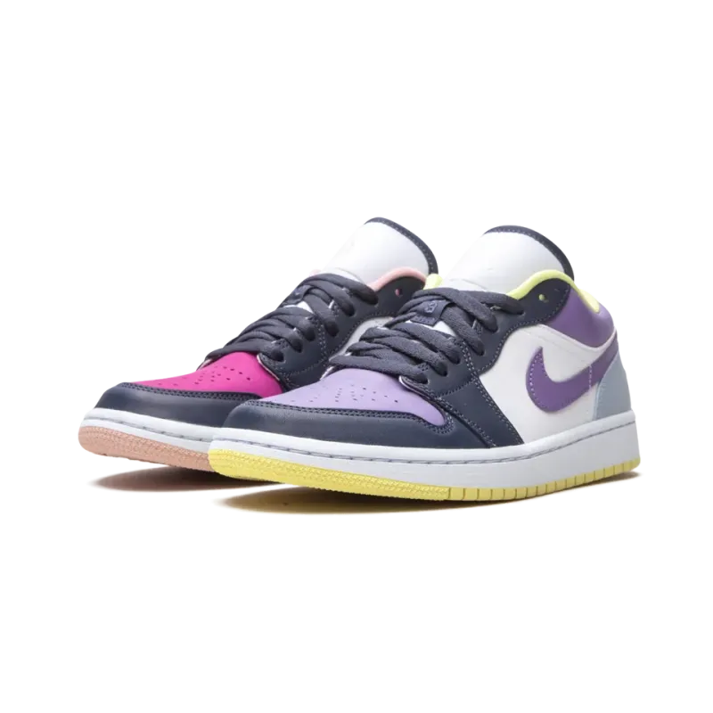 Jordan AIR JORDAN 1 LO SE WMNS Mismatched Purple / Magenta Womens