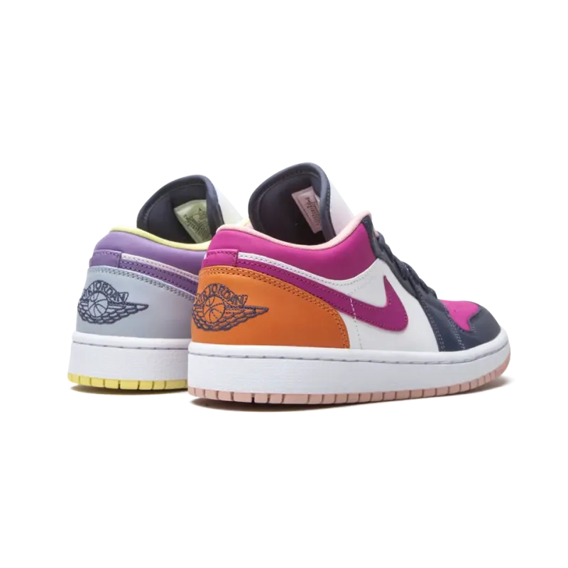 Jordan AIR JORDAN 1 LO SE WMNS Mismatched Purple / Magenta Womens