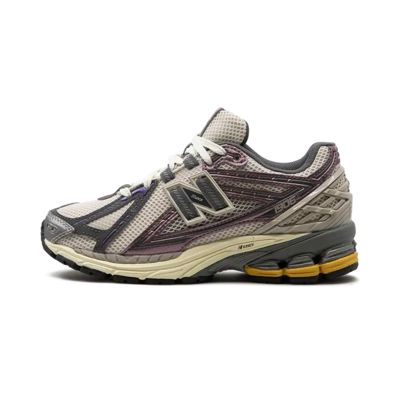 New Balance 1906R LICORICE Mens