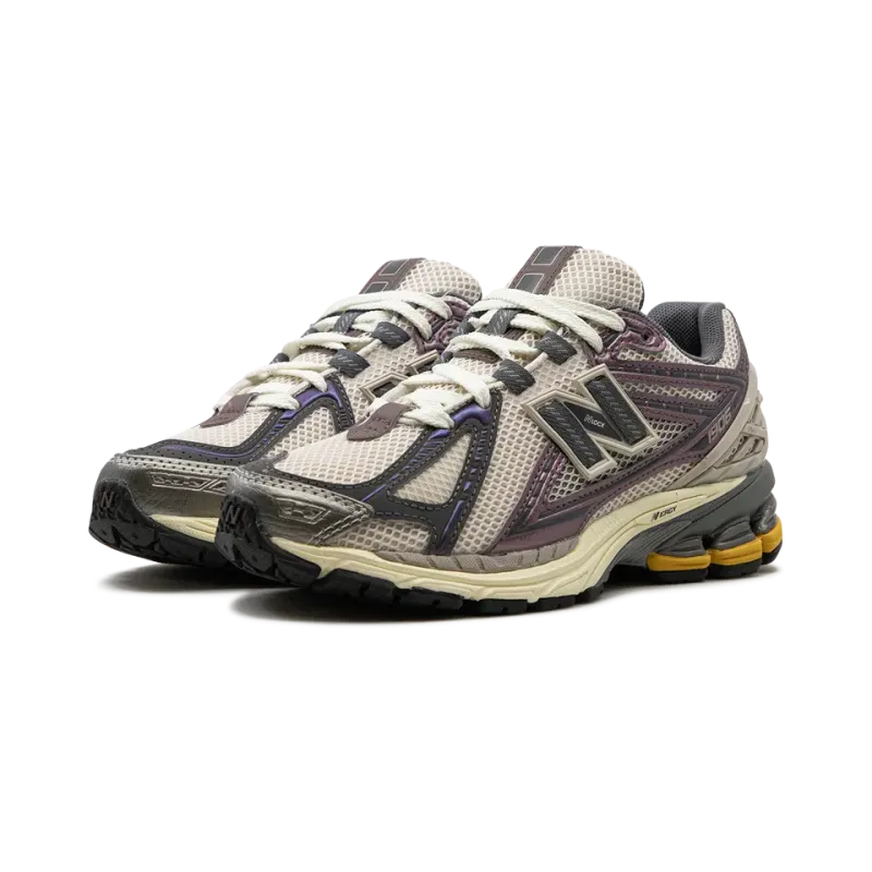 New Balance 1906R LICORICE Mens