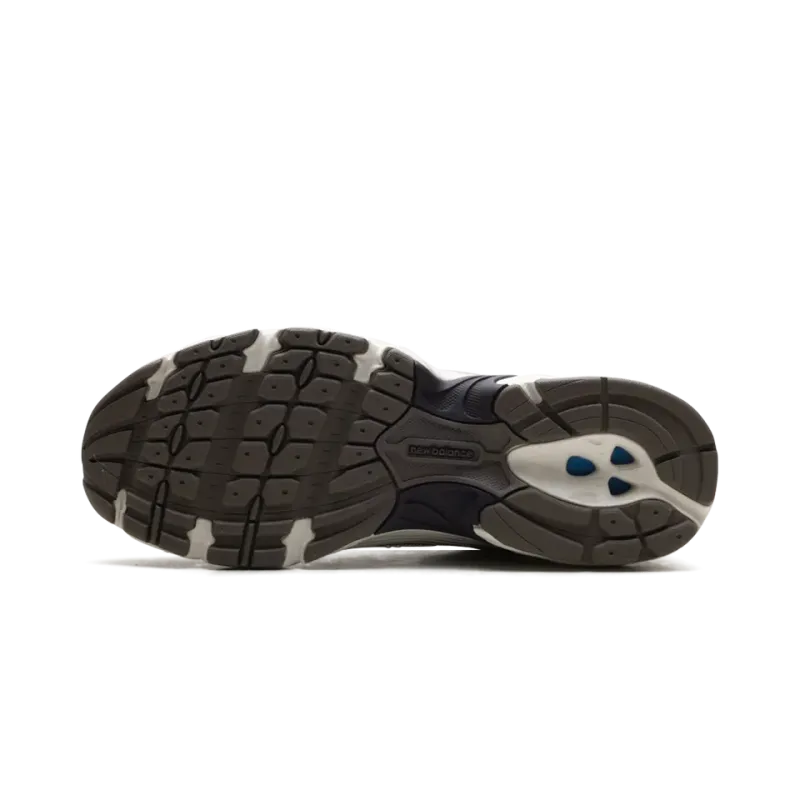 New Balance 530 White / Brown Mens