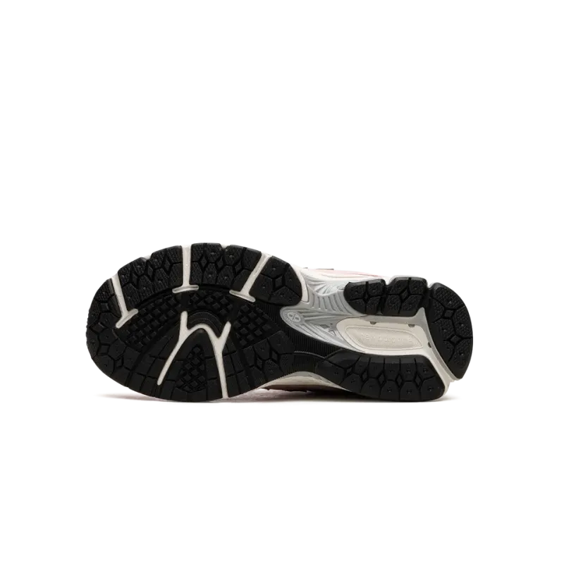 New Balance 2002R GS Pink Sand Grade School