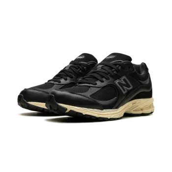 New Balance M2002R Vintage Black White Mens