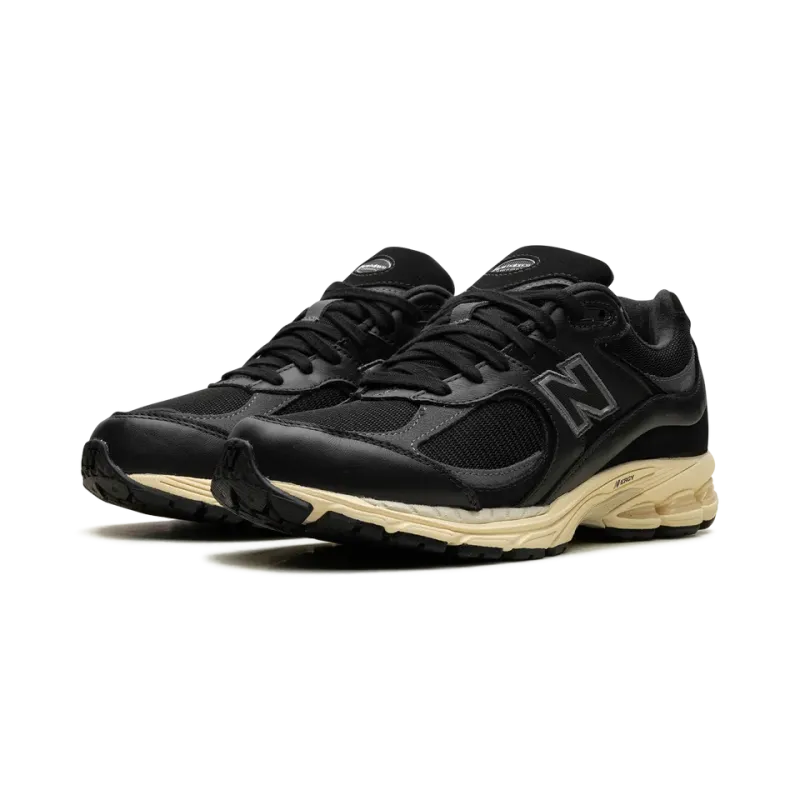 New Balance M2002R Vintage Black White Mens