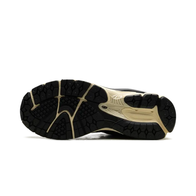 New Balance M2002R Vintage Black White Mens