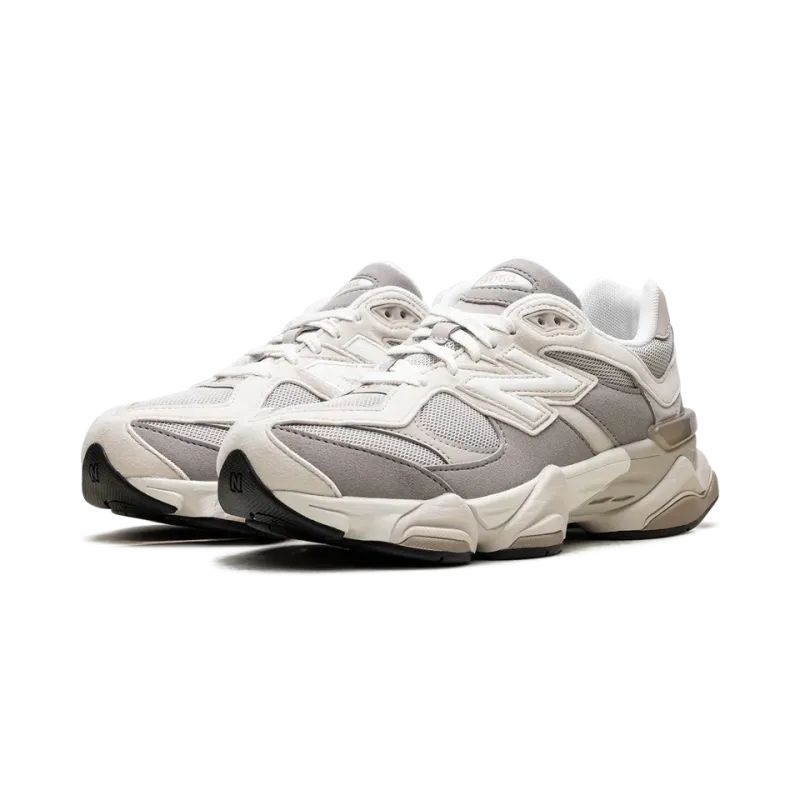 New Balance 9060 GS Linen Timberwolf Grade School