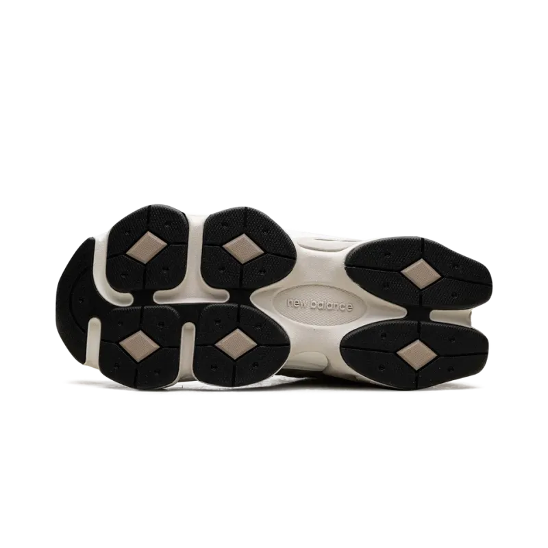 New Balance 9060 GS Linen Timberwolf Grade School