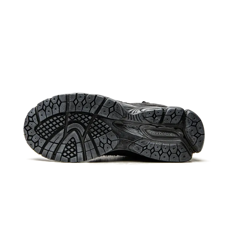 New Balance 2002R PHANTOM Mens