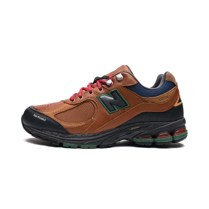 New Balance 2002R The Hiker Mens