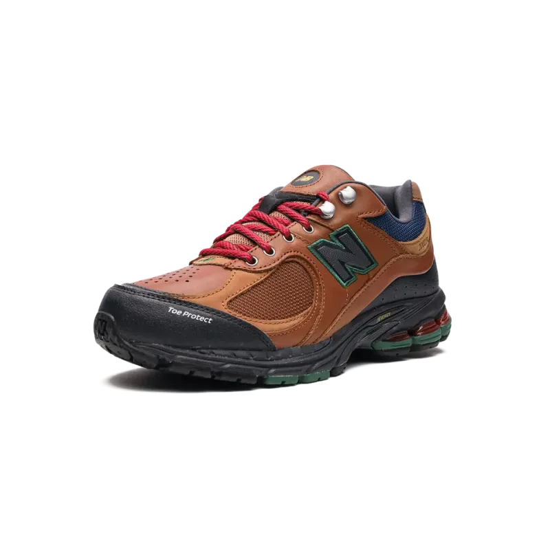 New Balance 2002R The Hiker Mens