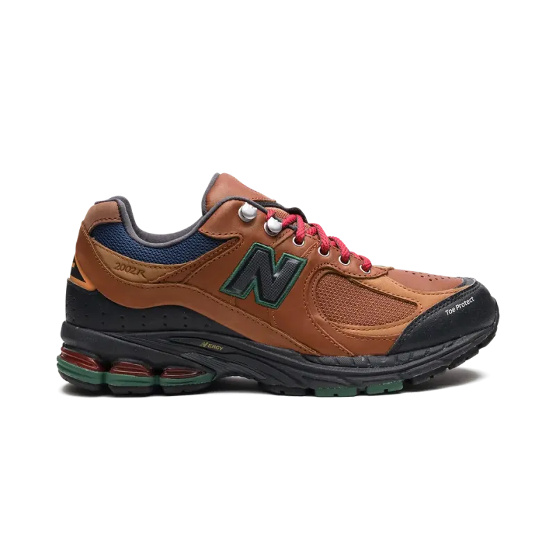 New Balance 2002R The Hiker Mens