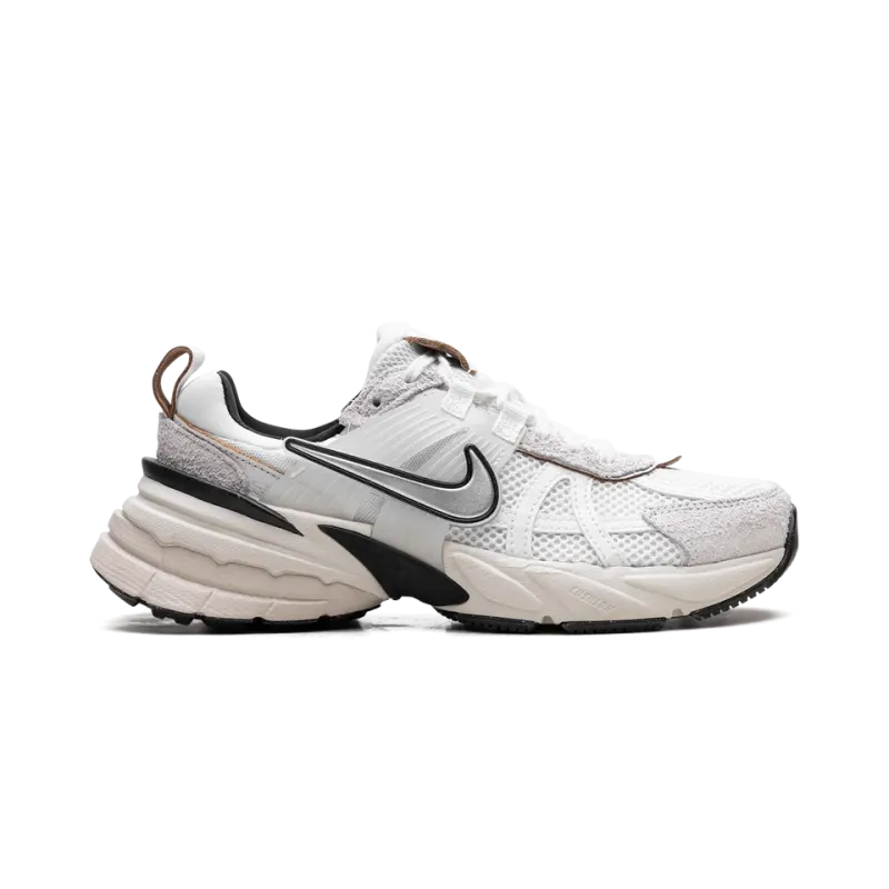 Nike V2K Run Wmns Summit White Womens