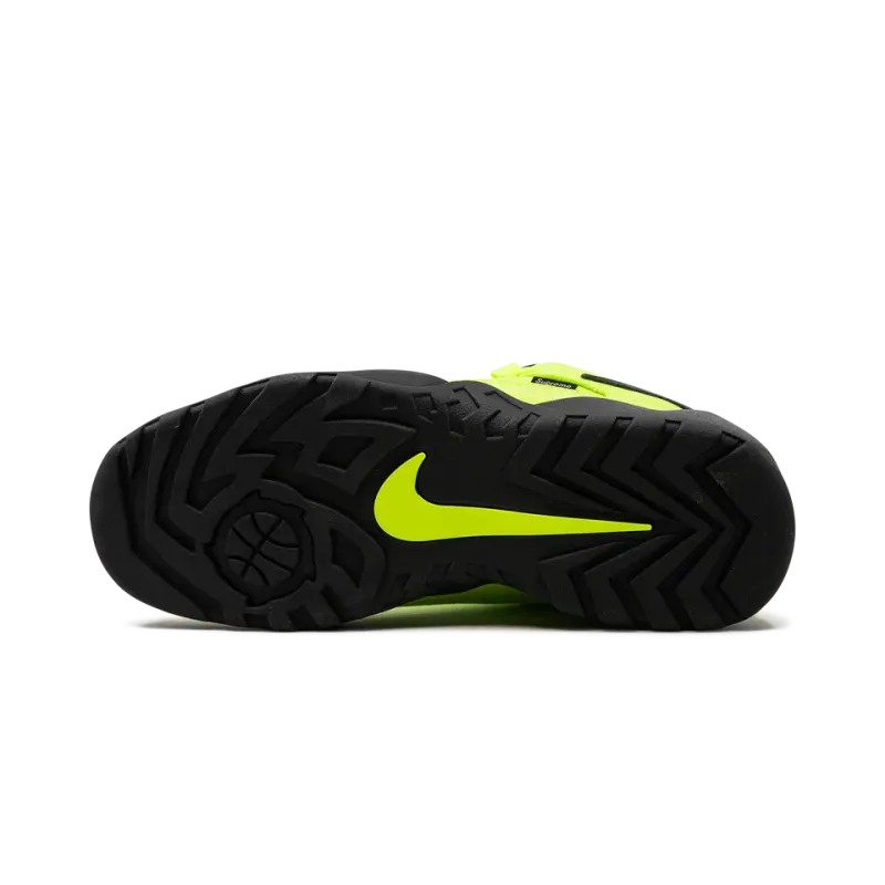Nike SB Darwin Low Supreme - Volt Mens