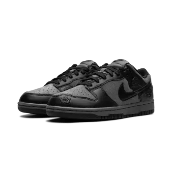 Nike Dunk Low WMNS Black Roses Womens