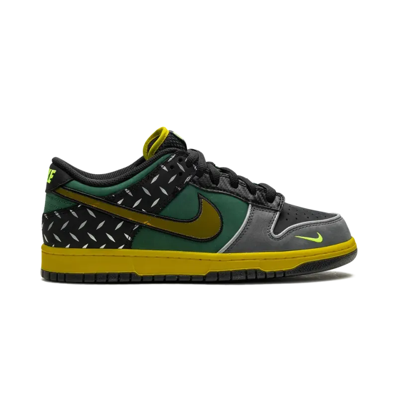 Nike Nike Dunk Low UO PREM What The Duck Home Mens