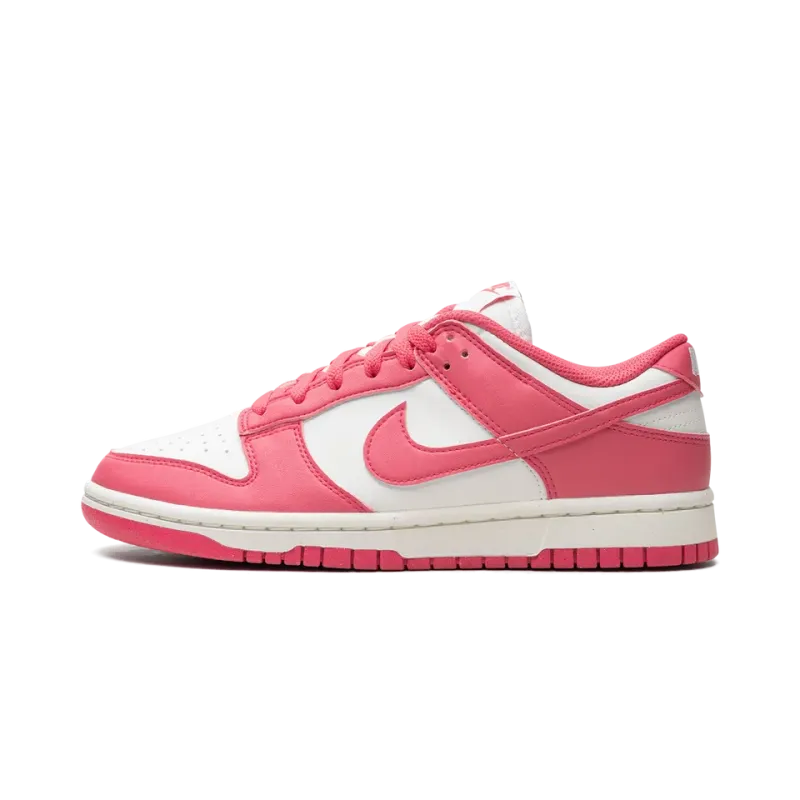 Nike Nike Dunk Low. WMNS Pink Womens