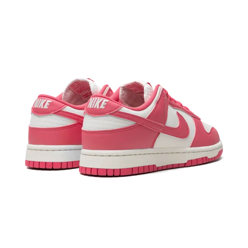 Nike Nike Dunk Low. WMNS Pink Womens