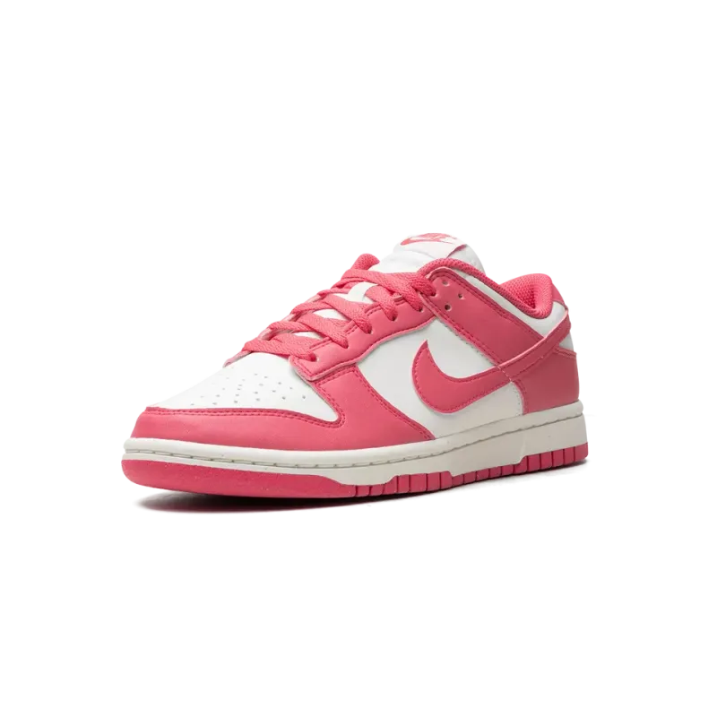 Nike Nike Dunk Low. WMNS Pink Womens