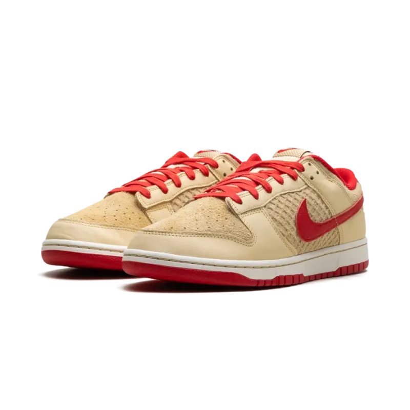 Nike Dunk Low STRAWBERRY WAFFLE Mens