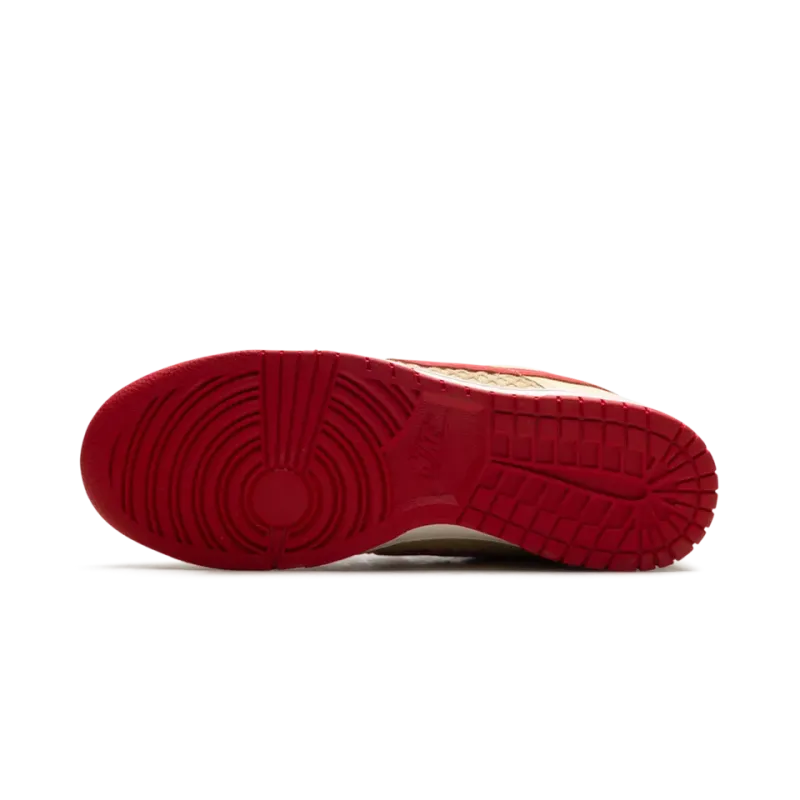 Nike Dunk Low STRAWBERRY WAFFLE Mens