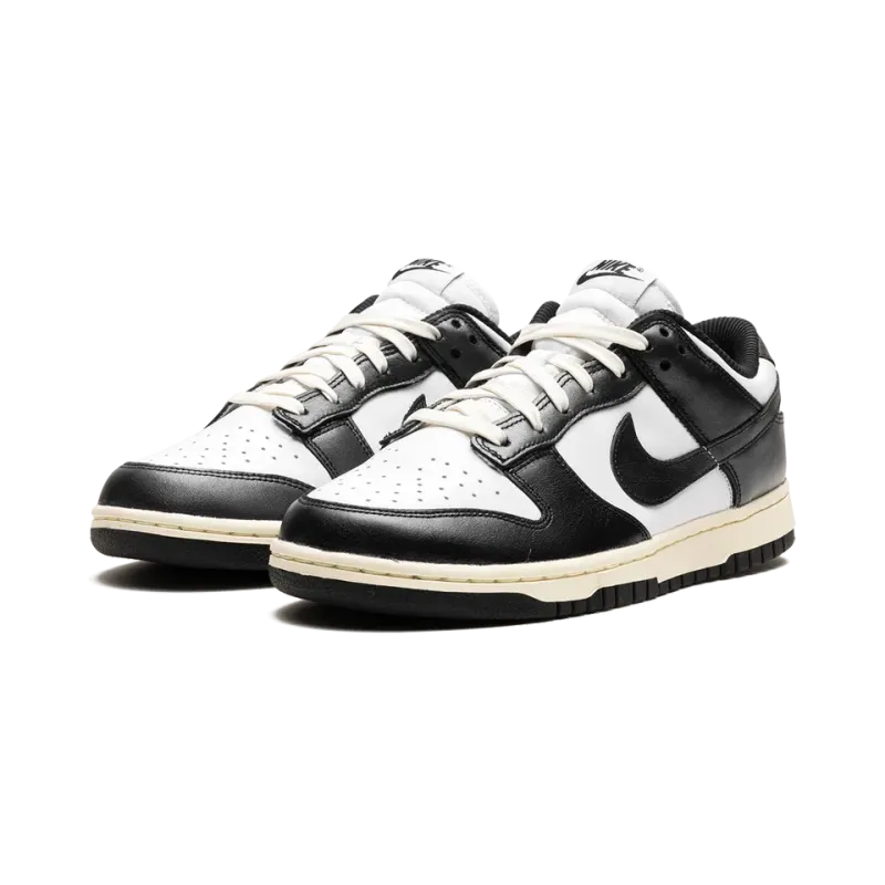 Nike DUNK LOW WMNS Vintage Panda Womens