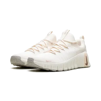 Nike Free Metcon 6 WMNS Pale Ivory / Guava Ice / Sail / Metallic Red Bronze Womens
