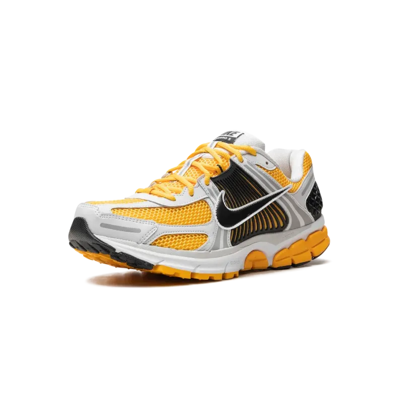 Nike Zoom Vomero 5 University Gold' Mens
