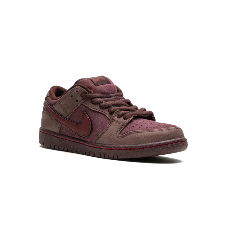 Nike SB Dunk Low City of Love Mens