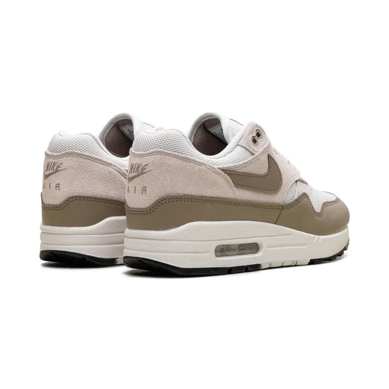 Nike AIR MAX 1 ESS Beige Mens