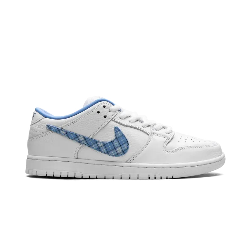Nike SB Dunk Low Nicole Hause Mens
