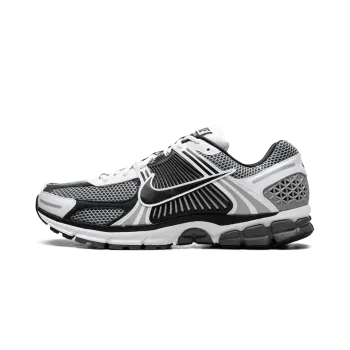 Nike Zoom Vomero 5 SE SP Black / Metallic Silver Mens