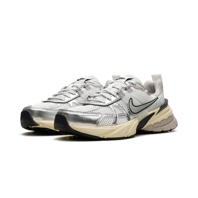 Nike V2K RUN WMNS Metallic Silver Womens