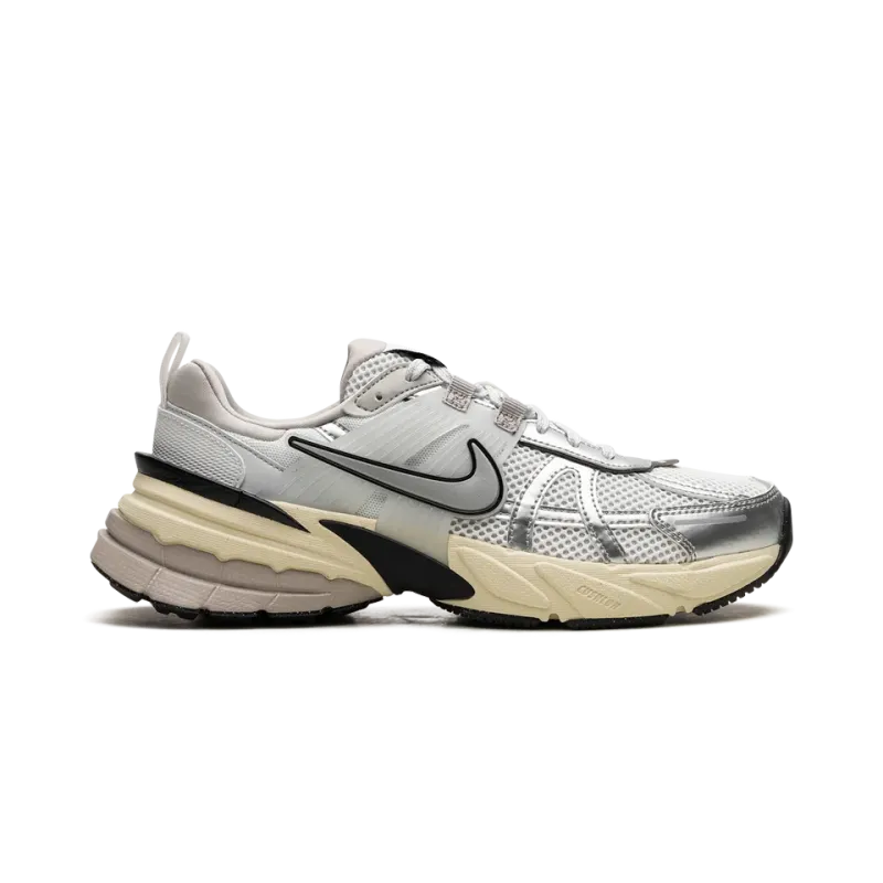 Nike V2K RUN WMNS Metallic Silver Womens
