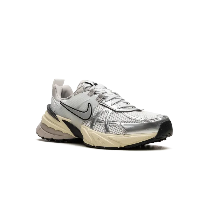 Nike V2K RUN WMNS Metallic Silver Womens
