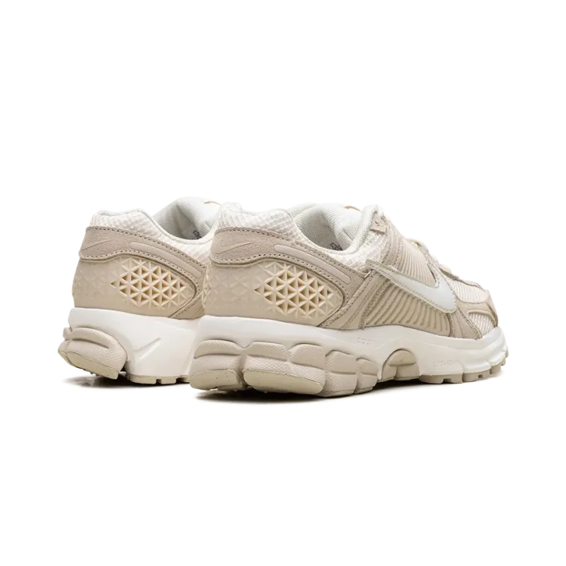 Nike Zoom Vomero 5 WMNS Beach Light Khaki Womens