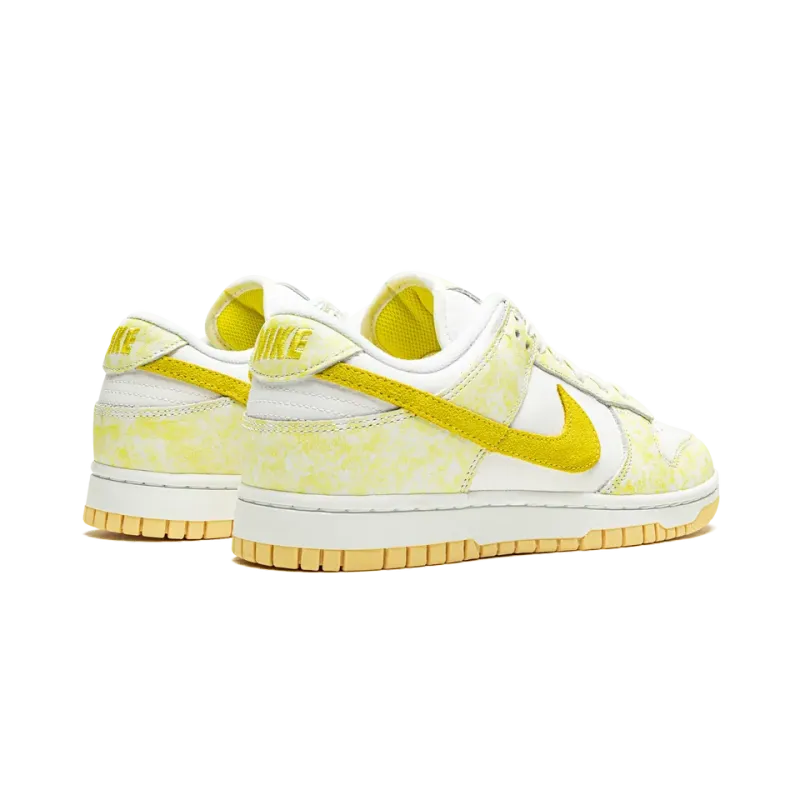 Nike DUNK LOW WMNS Yellow Strike Womens