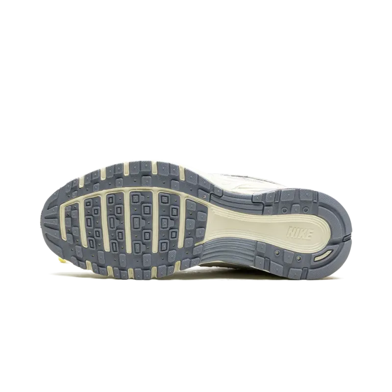 Nike P-6000 WMNS Light Bone Womens