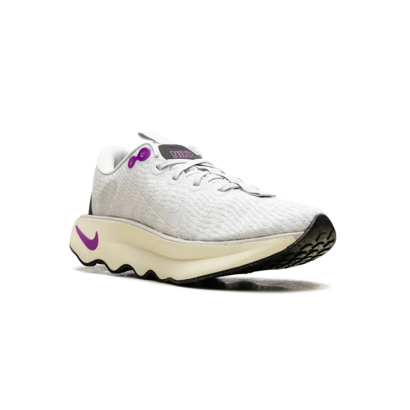 Nike Motiva WMNS Photon Dust Hyper Violet Coconut Milk Womens