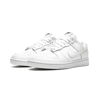 Nike DUNK LOW WMNS Triple White Womens